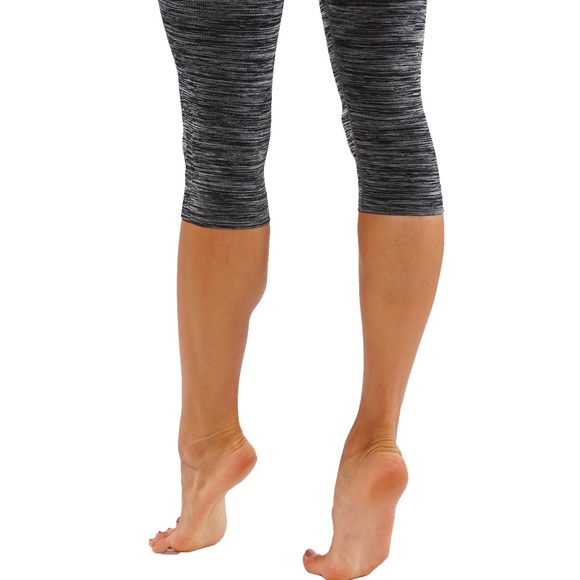 Yoga Power Flex Dry-Fit Pants Workout capri - Picture 3 of 4